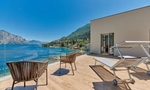 Hotel Castello Lake Front