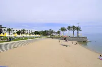 Gai Beach Hotel - Beach