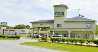 Scottish Inns and Suites Alvin Hôtels à : Alvin