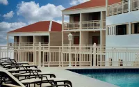Saba Arawak Hotel - Pools