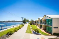 Cetacea Luxury Apartments Hotels in Pambula Beach