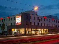 McDreams Hotel Düsseldorf-City Hotels near Eller