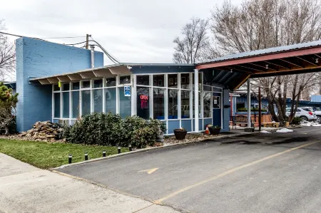 Lakeview Lodge Motel