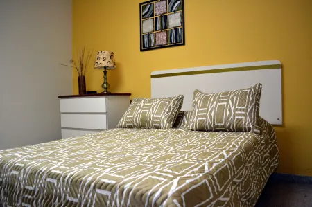 Hostal Universitario Отели в г. Бахура