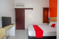 RedDoorz Syariah Near Alun Alun Kota Rembang Hotels in Rembang