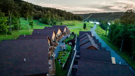 The Lodges at Sunset Village