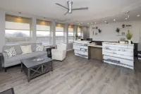 Montreal Beach Resort - 3-Star