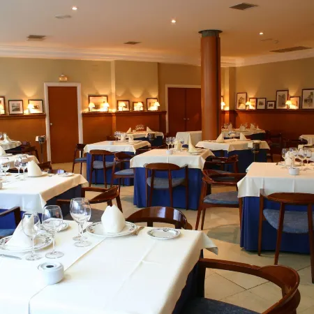 Hotel Azar