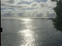Hilo Bay Oceanfront Bed and Breakfast - Scenic