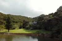 Kerikeri, Bay of Islands - Large Coastal Home in Private Bay with beach access Hotels in Kerikeri