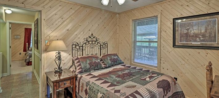 Secluded Edgemont Getaway w/ Huge Outdoor Deck! Hotels in Cleburne County