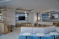 Doubletree by Hilton Fullerton - breakfast