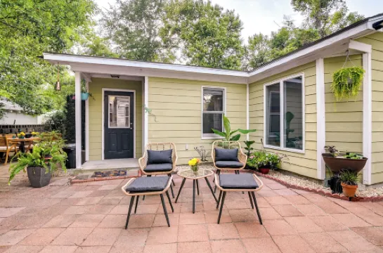 Cute Georgetown Villa < 1 Mi to Historic District