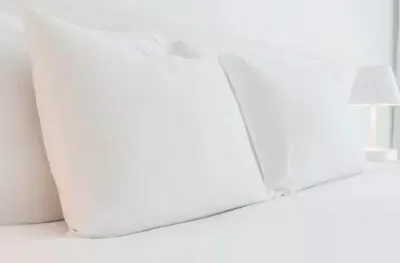 دبل تري باي هيلتون داون تاون كونكورد فنادق في 