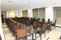 Tyche Boutique Hotel - Airport Shuttle