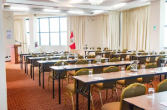 Miraflores Colón Hotel