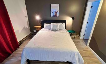 One Bedroom Condo Near Whyte Ave