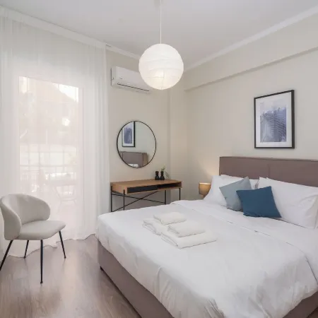 Spacious Luxury Apartment Near Piraeus Port