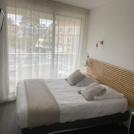 Le Crystal Dinard, Sure Hotel Collection by Best Western