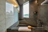 tenlien Ibsen hot spring hotel - Afhentnings-/afleveringstjenester