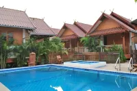 4T Guesthouse Các khách sạn ở Si Samrong