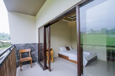 Medjora Family Homestay Hotel dekat Jeep wisata karanganyar