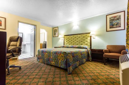 Econo Lodge Отели рядом с достопримечательностью «Jelly Belly»