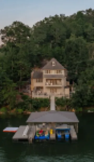 Water's Edge, Gated Community, Private Dock with Toys, Community Pool, Hot Tub