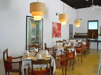 佩路瑪爾樓CGH土地飯店 - 早餐