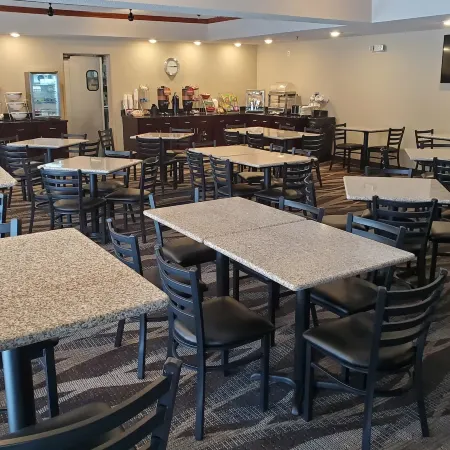Cobblestone Suites - Oshkosh