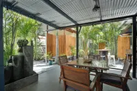 Tasman Holiday Parks - Torquay Palms Hotels in Torquay