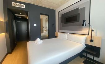 Ibis Madrid Norte Las Tablas