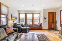 Pacific Street Townhome 514B by AvantStay Cute Townhouse in the Heart of Telluride