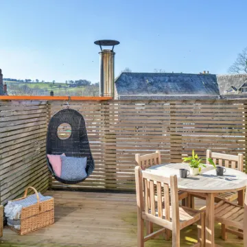 Yr Daflod Hotels near The Royal Welsh Regimental Museum