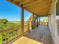 North Topsail Getaway w/ Panoramic Sound Views! Hotels in Stump Sound