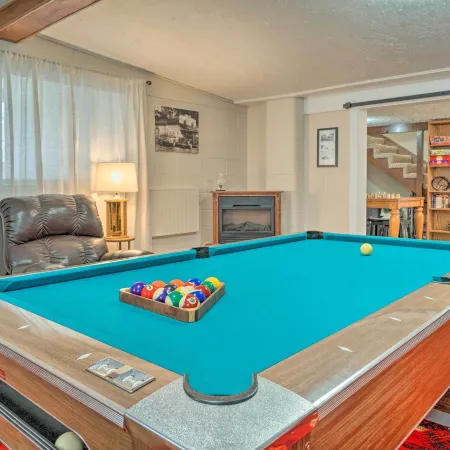 Caldwell House w/ Grill ~ 1 Mi to Downtown!