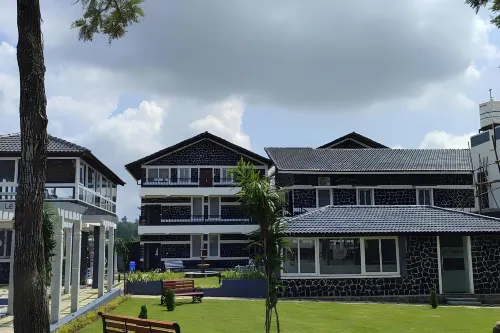 Le Yercaud Hotels in Salem