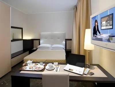 Suite Hotel Elite Hotel in zona Fashion Market