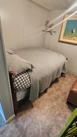 Charming 2-bedroom mobile home in Leatherwood Bay/KY Lake area, Dover,Stewart TN Отели в г. Стьюарт