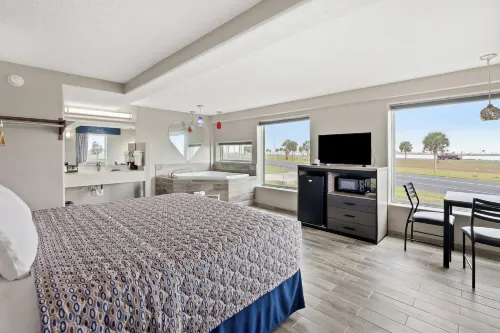 Blue Wave Inn
