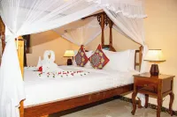 Sunny Palms Beach Bungalows Hotels in Kati
