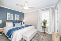 Ark Adventure Retreat Hotels in Walton