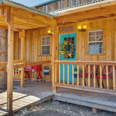 Quiet Eagar Retreat Near Lakes, Hiking & Hunting!