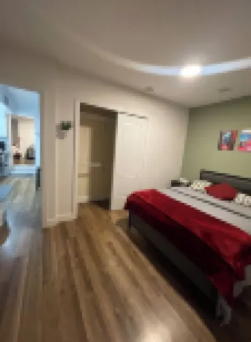 Modern 2Br Near NYC • Free Parking • Quiet Area