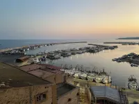 The Artist-Dreamer's House: 120 square meters among art, sea, history and food and wine