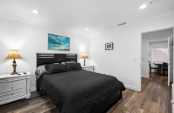 Unit  3 Lauderdale by the Sea Updated Two Bedrm/ 1st Floor200+- Steps to Beach