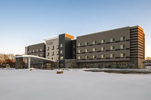 Fairfield by Marriott Inn & Suites Kokomo Hotels in Tipton