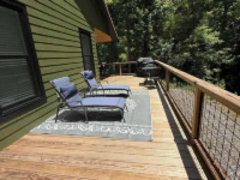 Nick's House on Beautful Cowee Creek Hotels in Cowee