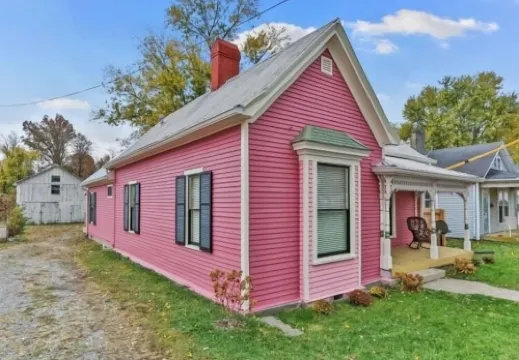 Beautiful restored Victorian farmhouse