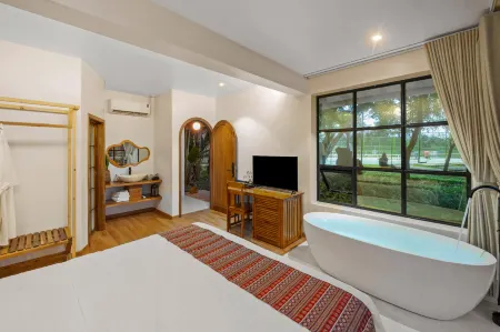 Cuc Phuong Mineral Resort Ninh Binh Отели в г. Nho Quan